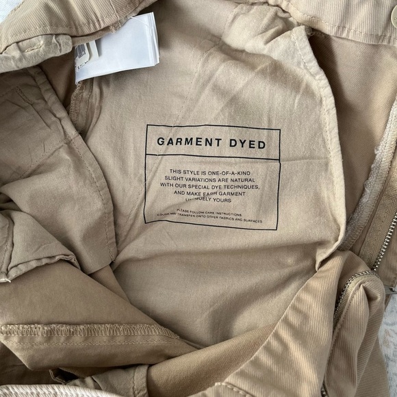 GAP Tan Straight Leg Pants Versatile Everyday Wear - Picture 13 of 14